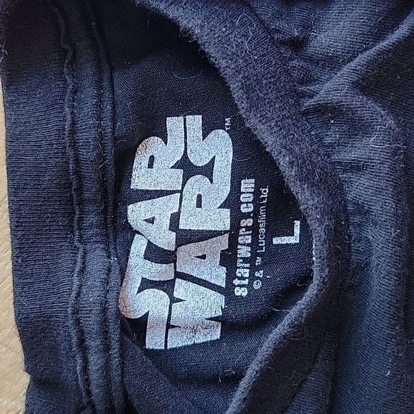 Bundle of two boys star wars shirts - Picture 2 of 5